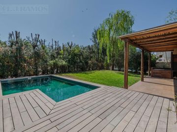 Casa  en venta y alquiler  en Los Sauces