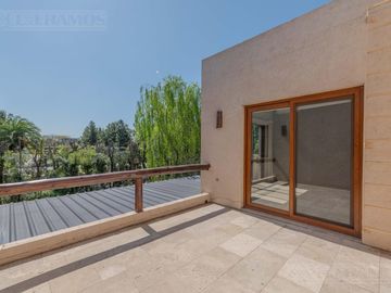 Casa  en venta y alquiler  en Los Sauces