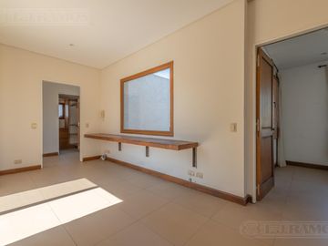 Casa  en venta y alquiler  en Los Sauces