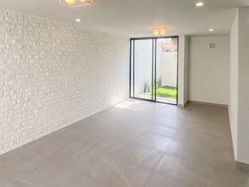 Casa completamente remodelada en venta en Contry en Monterrey
