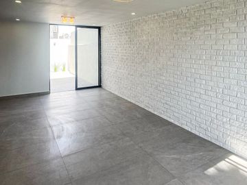 Casa completamente remodelada en venta en Contry en Monterrey