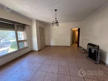 PH 4 ambientes en venta en zona chauvin