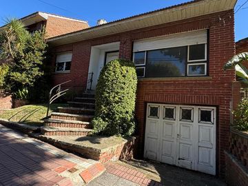 PH 4 ambientes en venta en zona chauvin