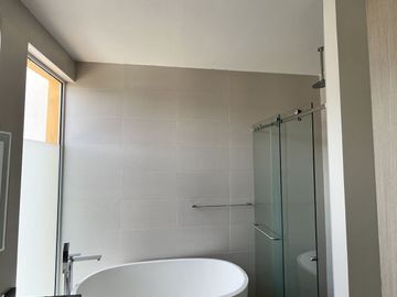 Renta Hermoso y amplio Penthouse en Rancho San Juan KA