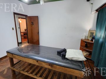 Venta PH 5 ambientes con terraza en Lanús