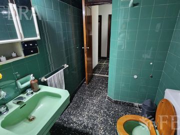 Venta PH 5 ambientes con terraza en Lanús