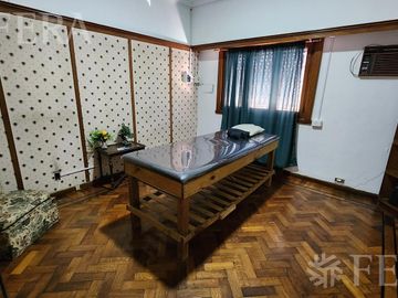 Venta PH 5 ambientes con terraza en Lanús