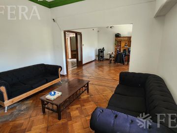 Venta PH 5 ambientes con terraza en Lanús
