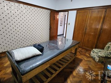 Venta PH 5 ambientes con terraza en Lanús