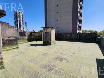Venta PH 5 ambientes con terraza en Lanús