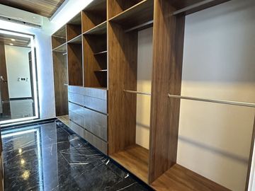 Casa  de lujo en venta en residencial Yucatán Country Club, Mérida, Yucatán