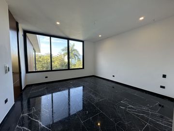 Casa  de lujo en venta en residencial Yucatán Country Club, Mérida, Yucatán