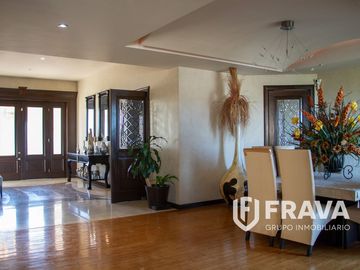 VENTA DE CASA EN BUGAMBILIAS