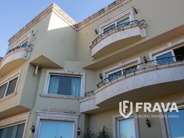 VENTA DE CASA EN BUGAMBILIAS