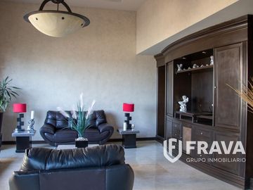 VENTA DE CASA EN BUGAMBILIAS