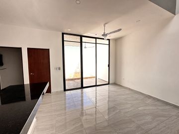 CASA EN VENTA EN CONKAL