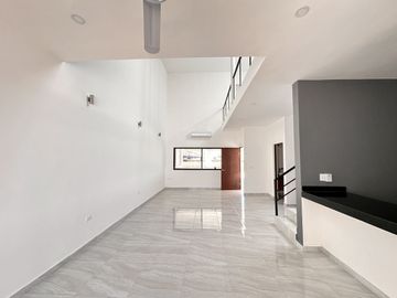 CASA EN VENTA EN CONKAL