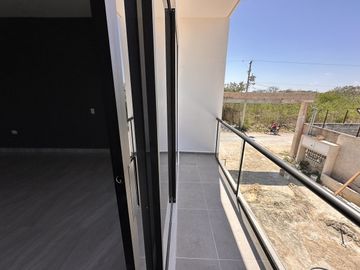 CASA EN VENTA EN CONKAL