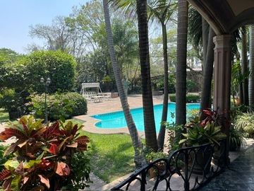 Venta de Casa con Alberca en Cuernavaca, Morelos: Un Oasis de Lujo y Confort