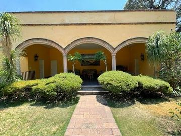 Venta de Casa con Alberca en Cuernavaca, Morelos: Un Oasis de Lujo y Confort