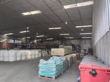 SE VENDE LOCAL INDUSTRIAL