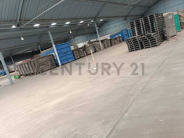 SE VENDE LOCAL INDUSTRIAL