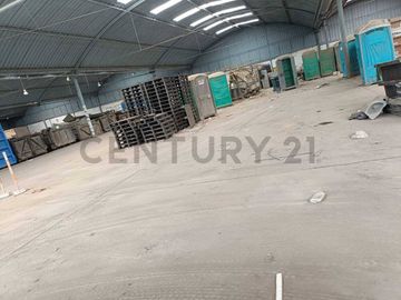 SE VENDE LOCAL INDUSTRIAL