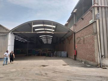 SE VENDE LOCAL INDUSTRIAL
