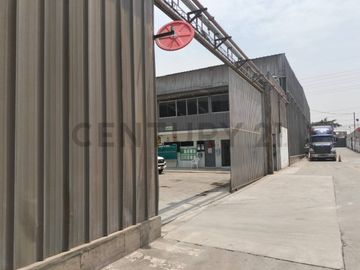 SE VENDE LOCAL INDUSTRIAL