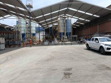 SE VENDE LOCAL INDUSTRIAL