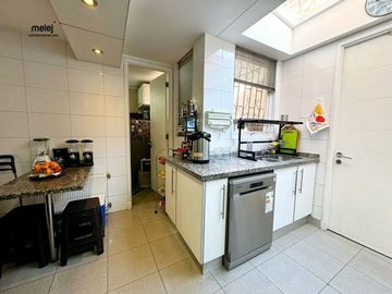 Venta de Amplia Casa Lomas de Montemar, Concón