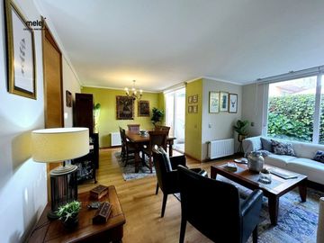 Venta de Amplia Casa Lomas de Montemar, Concón