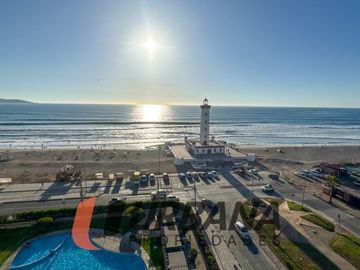 EXCLUSIVO DEPARTAMENTO EN VENTA CON VISTA AL MAR.