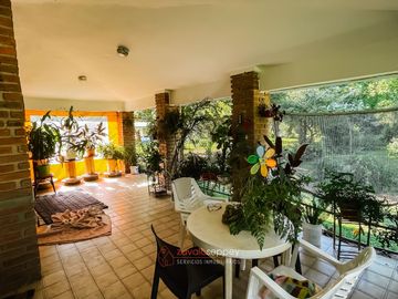 LA GRANJA - HERMOSO CHALET 3 DORM - BAJADA AL RÍO