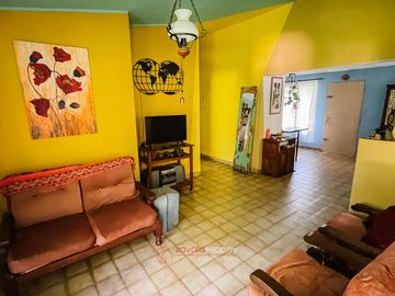 LA GRANJA - HERMOSO CHALET 3 DORM - BAJADA AL RÍO