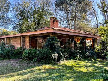 LA GRANJA - HERMOSO CHALET 3 DORM - BAJADA AL RÍO