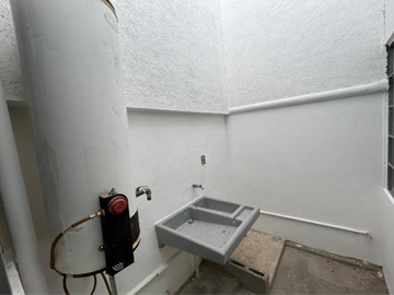 CASA EN VENTA EN COL ESMERALDA