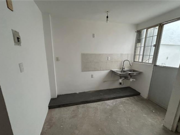 CASA EN VENTA EN COL ESMERALDA