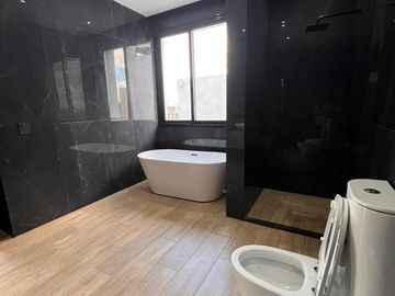 Casa en El Yacht - Nordelta con Salida Directo al Río