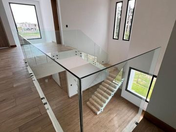 Casa en El Yacht - Nordelta con Salida Directo al Río