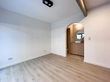 Departamento en Venta, Martin, Rosario, 3 dormitorios con cochera, refaccionado !