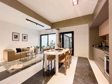 Departamento en Venta, Martin, Rosario, 3 dormitorios con cochera, refaccionado !