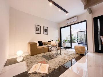 Departamento en Venta, Martin, Rosario, 3 dormitorios con cochera, refaccionado !