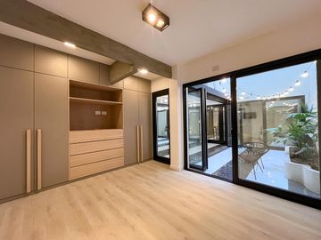 Departamento en Venta, Martin, Rosario, 3 dormitorios con cochera, refaccionado !