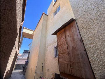 CASA EN MACARIO J. GOMEZ