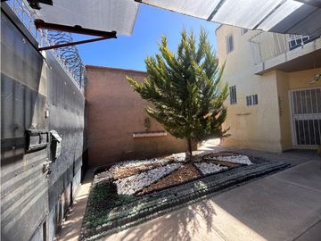 CASA EN MACARIO J. GOMEZ