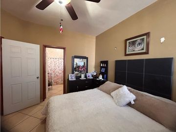 CASA EN MACARIO J. GOMEZ