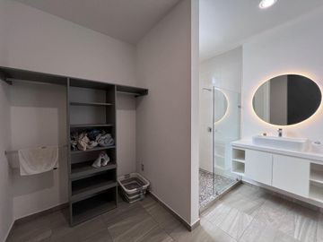 Casa de una planta con alberca en venta en Conkal, Mérida.