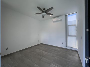 Casa de una planta con alberca en venta en Conkal, Mérida.