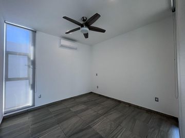 Casa de una planta con alberca en venta en Conkal, Mérida.